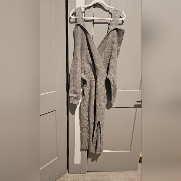 LOT 5 - NWT Cider Grey Knit Midi Dress w/ Lace Straps, Sz 10 - Picture 6 of 15